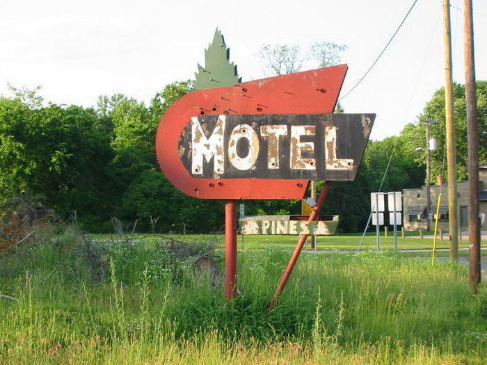 Pines Motel - 2002 Photo